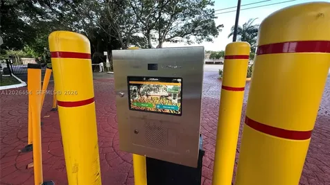 10141 W Sunrise Boulevard Plantation FL 33322