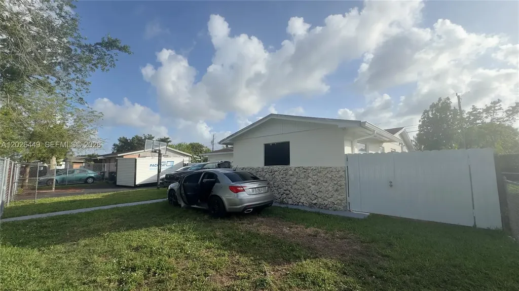 20520 SW 117th Avenue Miami FL 33177