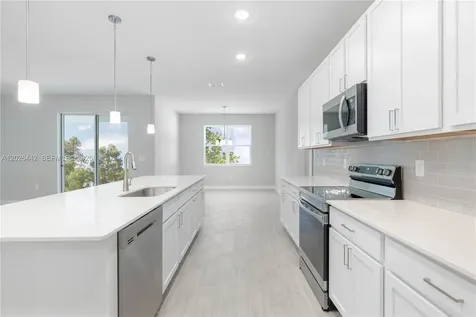 410 La Croix Road SW Palm Bay FL 32908