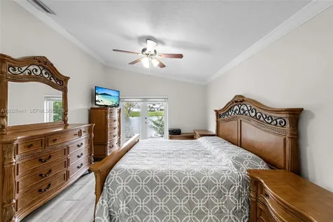 15037 Brighton Lane Davie FL 33331