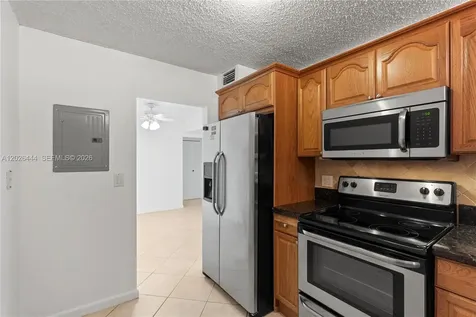 7100 NW 17th Street Plantation FL 33313
