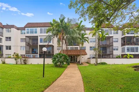 7100 NW 17th Street Plantation FL 33313