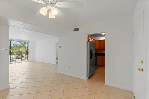 7100 NW 17th Street Plantation FL 33313