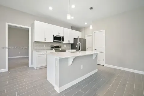 950 Bartram Avenue SW Palm Bay FL 32908
