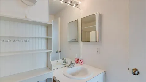 8054 Sanibel Drive Tamarac FL 33321