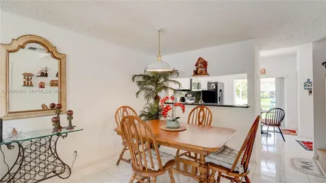 8054 Sanibel Drive Tamarac FL 33321