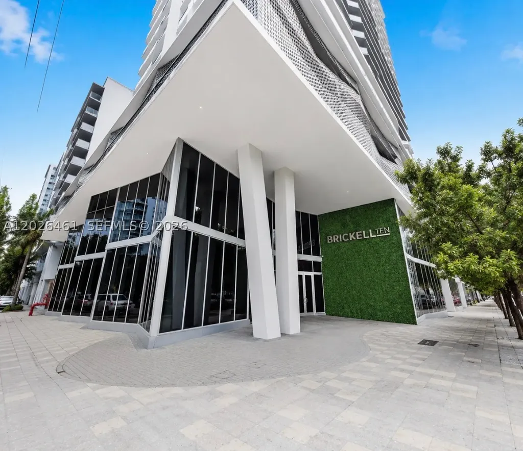 1010 SW 2nd Avenue Miami FL 33130