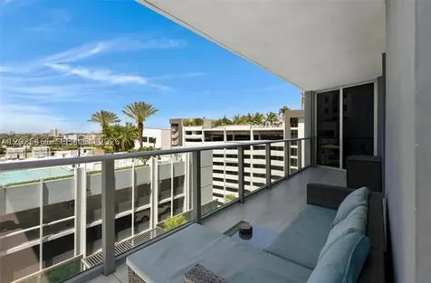 1010 SW 2nd Avenue Miami FL 33130