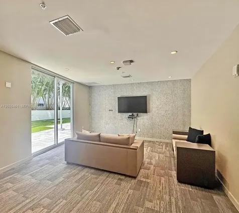 1010 SW 2nd Avenue Miami FL 33130
