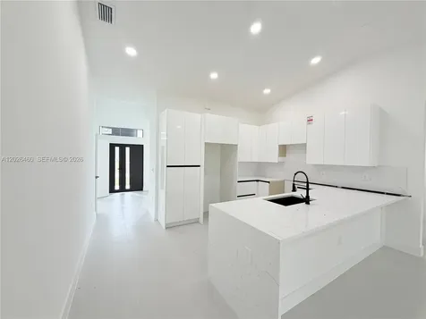 911 Cleveland Avenue Lehigh Acres FL 33972