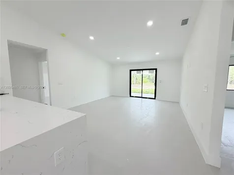 911 Cleveland Avenue Lehigh Acres FL 33972
