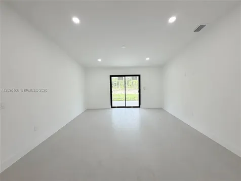 911 Cleveland Avenue Lehigh Acres FL 33972