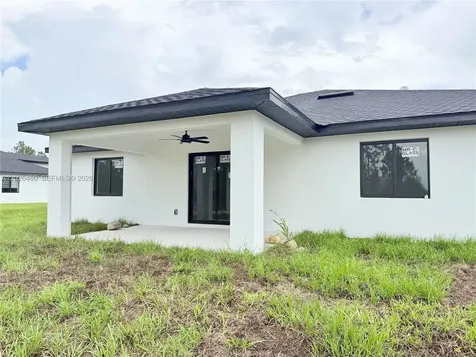 911 Cleveland Avenue Lehigh Acres FL 33972