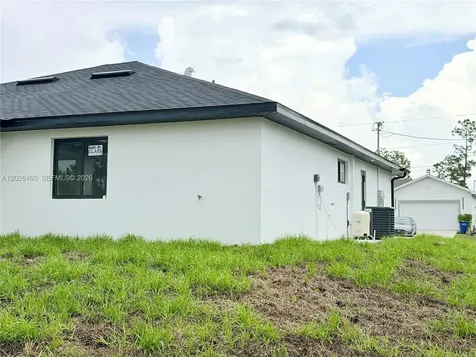 911 Cleveland Avenue Lehigh Acres FL 33972