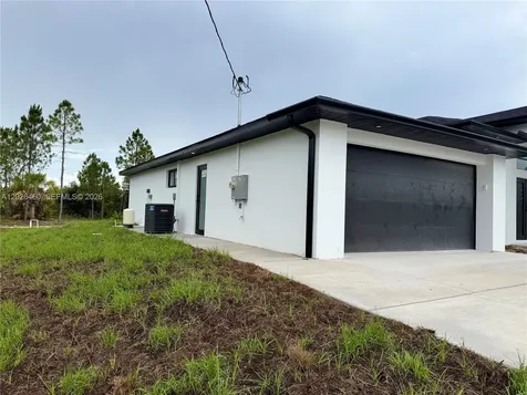 911 Cleveland Avenue Lehigh Acres FL 33972