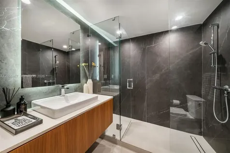 10659 NE Quaybridge Court Miami FL 33138