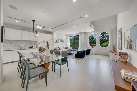10659 NE Quaybridge Court Miami FL 33138