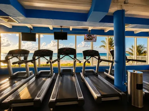 5401 Collins Avenue Miami Beach FL 33140