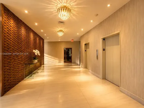 5401 Collins Avenue Miami Beach FL 33140