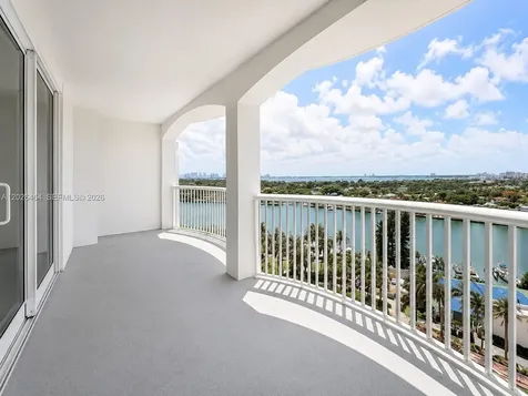 5401 Collins Avenue Miami Beach FL 33140