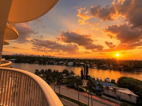 5401 Collins Avenue Miami Beach FL 33140