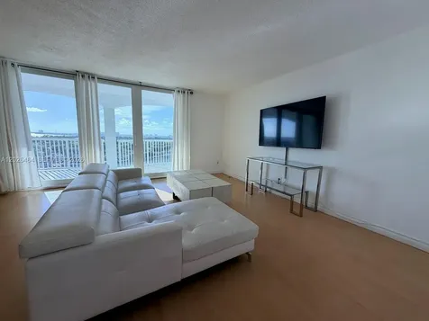 5401 Collins Avenue Miami Beach FL 33140