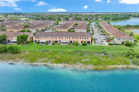 2377 SE 14th Street Homestead FL 33035
