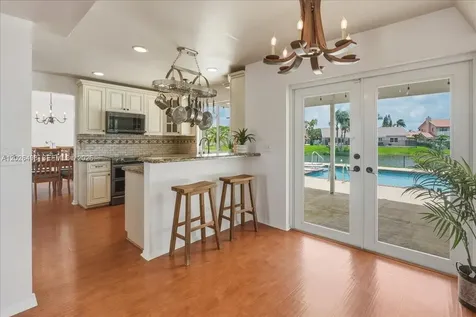 5680 Thornbluff Avenue Davie FL 33331