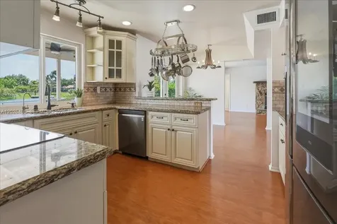 5680 Thornbluff Avenue Davie FL 33331