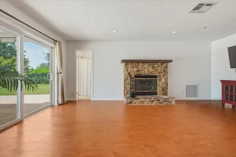 5680 Thornbluff Avenue Davie FL 33331