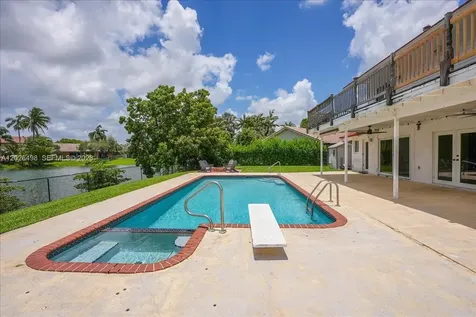 5680 Thornbluff Avenue Davie FL 33331