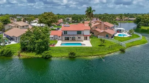 5680 Thornbluff Avenue Davie FL 33331