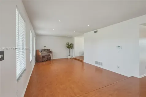 5680 Thornbluff Avenue Davie FL 33331