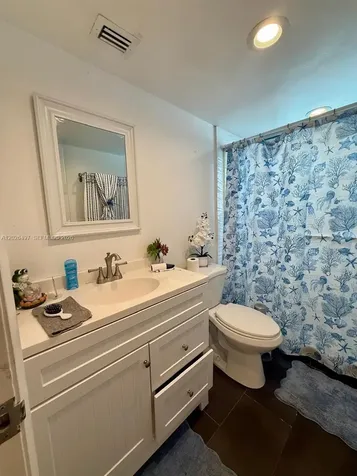 5985 Del Lago Circle Sunrise FL 33313