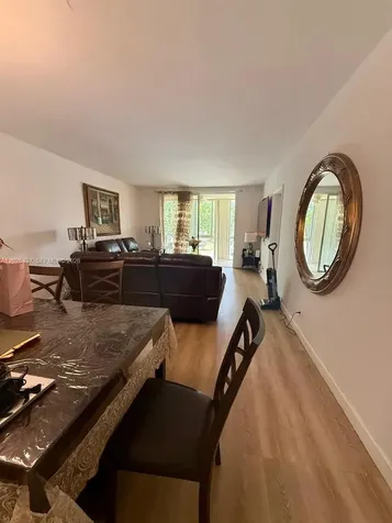 5985 Del Lago Circle Sunrise FL 33313