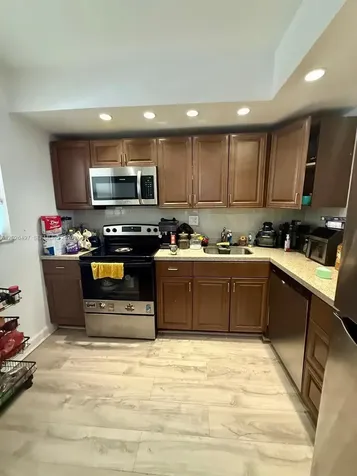 5985 Del Lago Circle Sunrise FL 33313