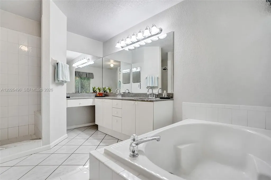 14808 N 69th Street N Loxahatchee FL 33470