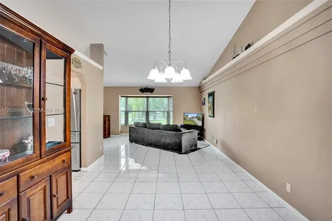 14808 N 69th Street N Loxahatchee FL 33470