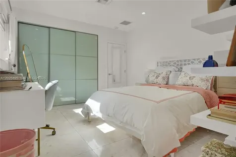 6111 SW 86th Street South Miami FL 33143