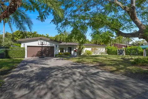 6111 SW 86th Street South Miami FL 33143