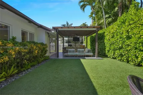 6111 SW 86th Street South Miami FL 33143