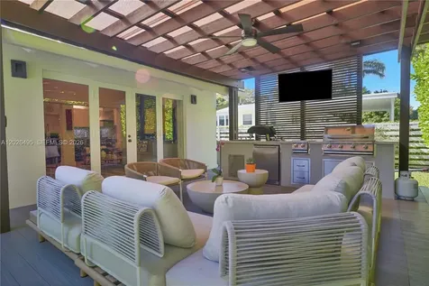 6111 SW 86th Street South Miami FL 33143