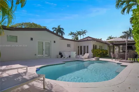 6111 SW 86th Street South Miami FL 33143