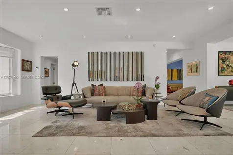 6111 SW 86th Street South Miami FL 33143