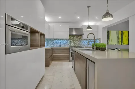 6111 SW 86th Street South Miami FL 33143