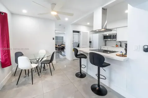 711 85th Street Miami Beach FL 33141