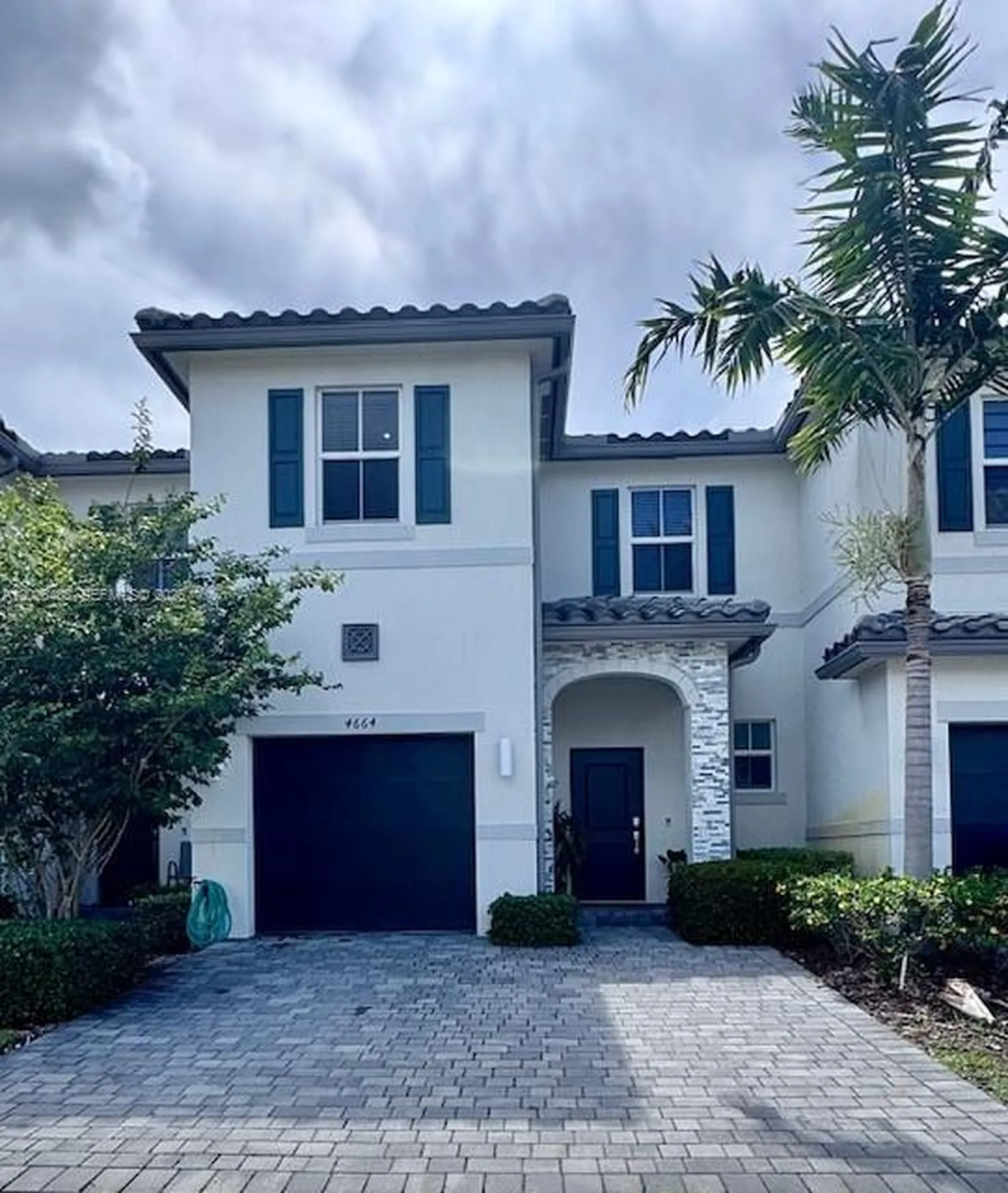 4664 NW 120th Way Coral Springs FL 33076
