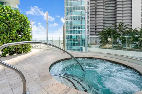 900 Biscayne Boulevard Miami FL 33132