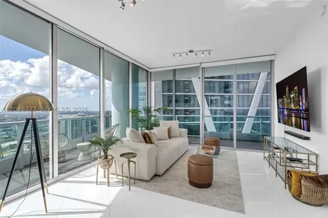 900 Biscayne Boulevard Miami FL 33132