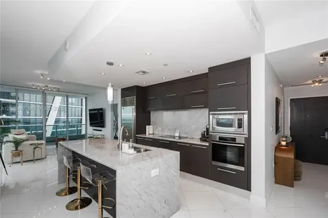 900 Biscayne Boulevard Miami FL 33132
